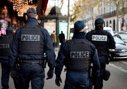 فرنسا تفكك خلية خططت لمهاجمة مسلمين ويهود