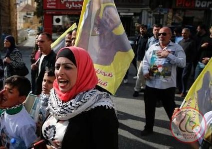 وقفة تضامنية مع الأسرى في سجون الاحتلال بطولكرم