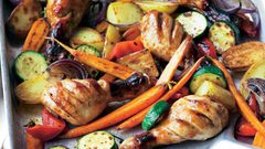 صينية دجاج بالخضار بالفرن