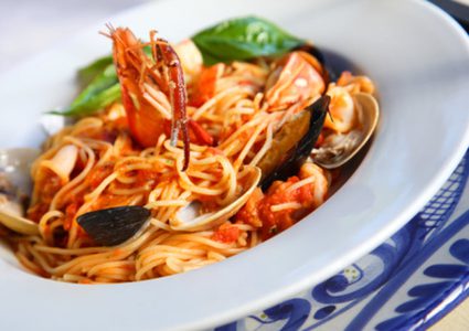 سباغيني بثمار البحر