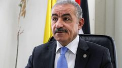 جنيف: اشتية يؤكد أهمية دعم الصليب الأحمر للموقف الفلسطيني