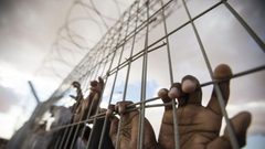 "هيئة الأسرى" تنشر تقريرا حول سياسة الاعتقال الإداري