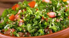 تبولة السبانخ