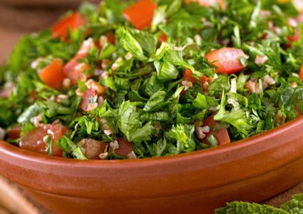 تبولة السبانخ