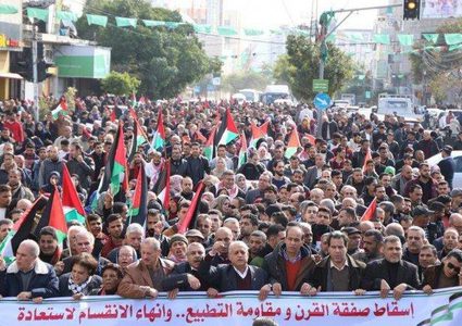 حملة "وطنيون"تدعو لأوسع هبة شعبية لإسقاط صفقة القرن وورشة البحرين