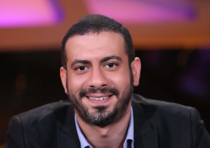 محمد فراج أصيب بطلقة مسدس وظن الجميع أن صراخه تمثيلاً