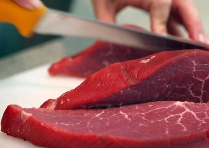ما هي فوائد تناول اللحوم الحمراء ؟