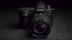 "باناسونيك" تطلق أول كاميرا رقمية تصور بدقة "6K"!