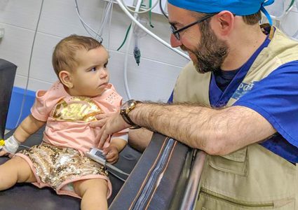 اخراج رصاصه من رأس طفلة رضيعة بمستشفى حكومي