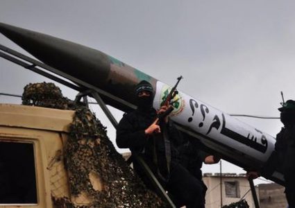 حماس تُمهل الاحتلال حتى صباح السبت لتوسيع مساحة الصيد 15 ميلًا