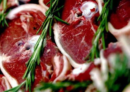 دراسة: لحم أحمر أقل.. عمر أطول