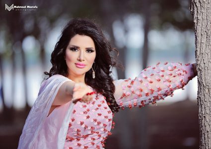 زين عوض تطلق أغنية خليجية  بتعاون مصري اماراتي