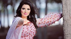 زين عوض تطلق أغنية خليجية  بتعاون مصري اماراتي