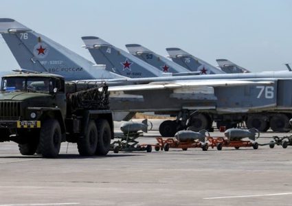 موسكو تتوعد إدلب.. تعزيزات روسية ضخمة إلى سوريا