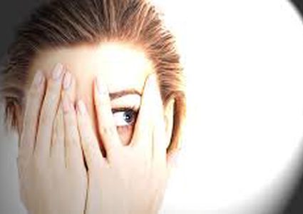 دراسة: الأشعة فوق البنفسجية تدمر قدرة العينين على الرؤيا