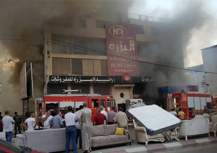 الشرطة تكشف ملابسات حرق محل مفروشات بنابلس