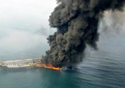 قزوين: ارتفاع حصيلة ضحايا حريق ناقلة النفط إلى 4 قتلى