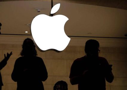 تسريبات تكشف مفاجأة مدوية.. شاحن واحد لهواتف آيفون وأندرويد