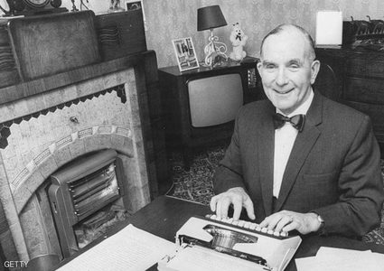 بعد سنوات على وفاته.. الكشف عن مذكرات "جلاّد بريطانيا"