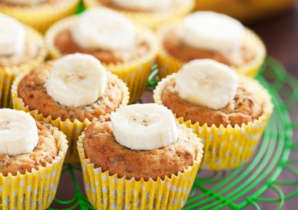 كب كيك القرفة والموز