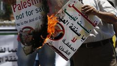 قيادي يكشف عن مستجدات خطيرة بشأن "ورشة البحرين"