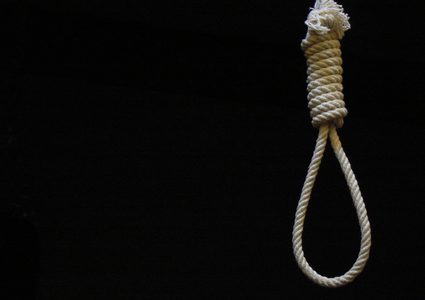 التفاصيل الكاملة .. شاب يشنق شقيقته!