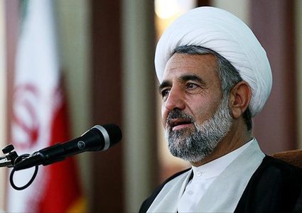 إيران تهدد بالانسحاب من معاهدة حظر الانتشار النووي