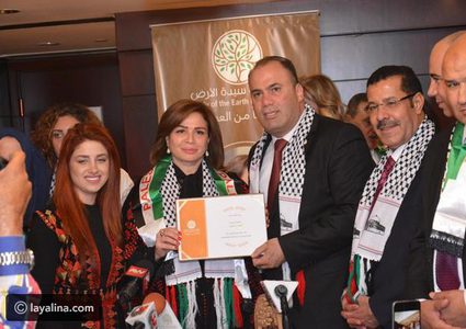 منح إلهام شاهين لقب "سيدة الأرض" يثير زوبعة