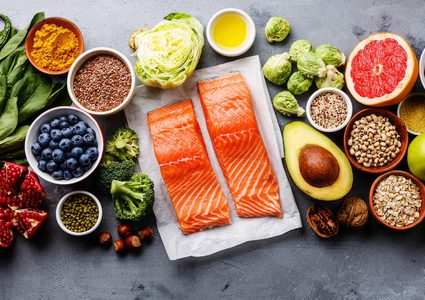 تعرف عليها.. أمراض قد تصيبك عند نقص هذه الفيتامينات