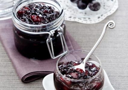 مربى العنب من أشهى المأكولات الموسمية