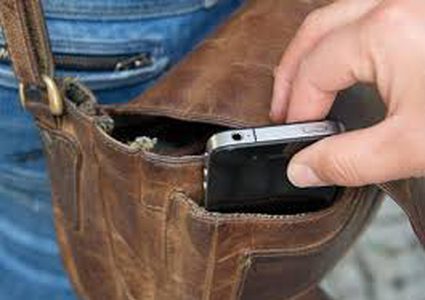 تطوير تقنية مميزة تمنع سرقة الهواتف من جيوب أصحابها
