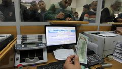طالع الأسماء: بدء صرف المساعدات النقدية (100دولار) يوم غدٍ الخميس