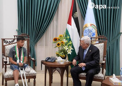 الرئيس يستقبل الطفل المصاب عبد الرحمن نوفل