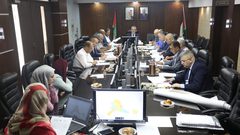 وزير الحكم المحلي يترأس الاجتماع الدوري لمجلس التنظيم الأعلى