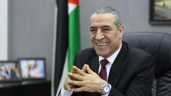 حسين الشيخ: الحصار المالي على السلطة يشتد ضراوة