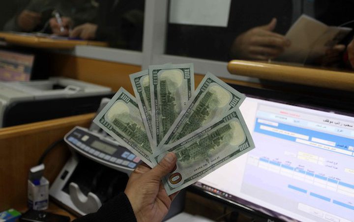 السفير العمادي يعلن صرف مساعدات نقدية لـ 60 ألف أسرة فقيرة بغزة