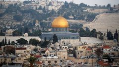 "الخارجية": القدس تقاوم بمواطنيها وقياداتها سياسات التهويد