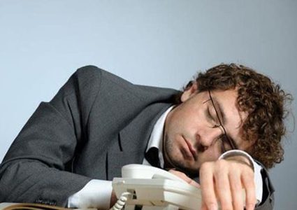 العمل ليوم واحد أسبوعيا يحمي صحة عقلك