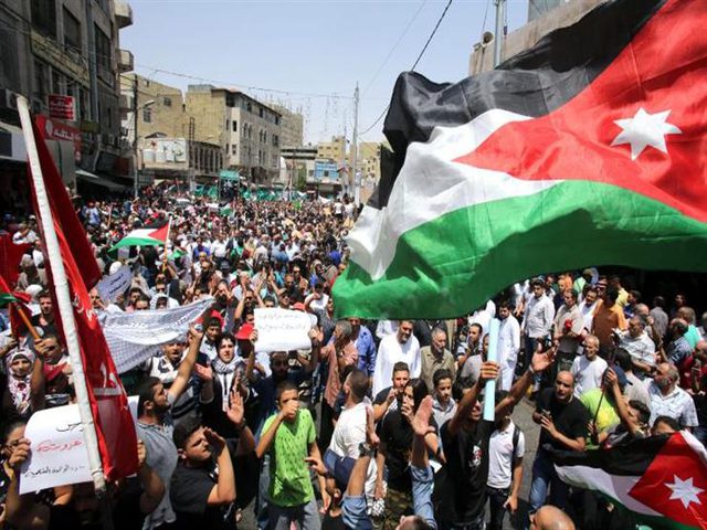 مسيرة في عمان رفضا لـ"صفقة القرن"