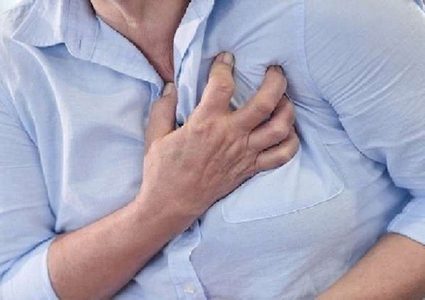 أمراض القلب التاجية تسرع الإصابة بالخرف