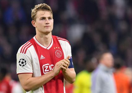 دي ليخت يختار وجهته.. وإعلان الصفقة "قريب"