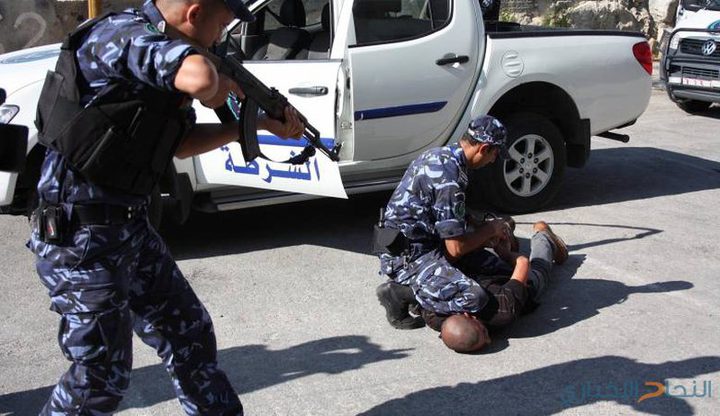 القدس:الشرطة تقبض على 4 أشخاص  بحوزتهم مواد مخدرة