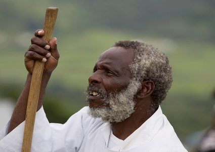 غضب فلسطيني من زيارة "دجال ومدعي نبوة نيجيري" مهد المسيح