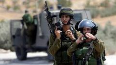 قوات الاحتلال تعتقل مواطنا على حاجز الكونتينر