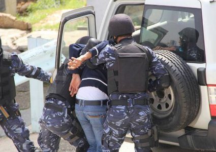 بيت لحم: الشرطة تلقي القبض على تاجر مخدرات