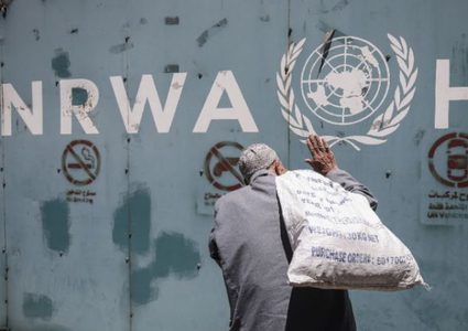 أبو هولي: الثلاثاء اجتماع للدول المانحة لحشد الدعم "للأونروا"