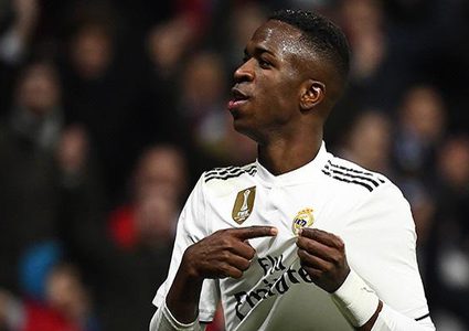 فينيسيوس يتحدث عن مستقبل مبابي