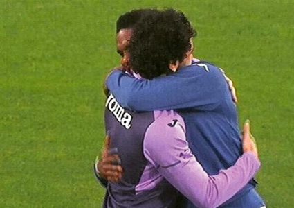 برشلونة أم ريال مدريد؟ نصيحة ايتو لصلاح