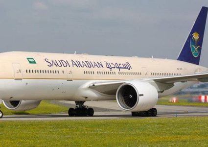 الخطوط الجوية السعودية تغير مسارها بعيدا عن المجال الجوي الايراني