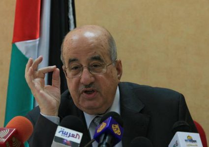 الزعنون: شعبنا وقيادته قادرون على إسقاط الصفقة والورشة